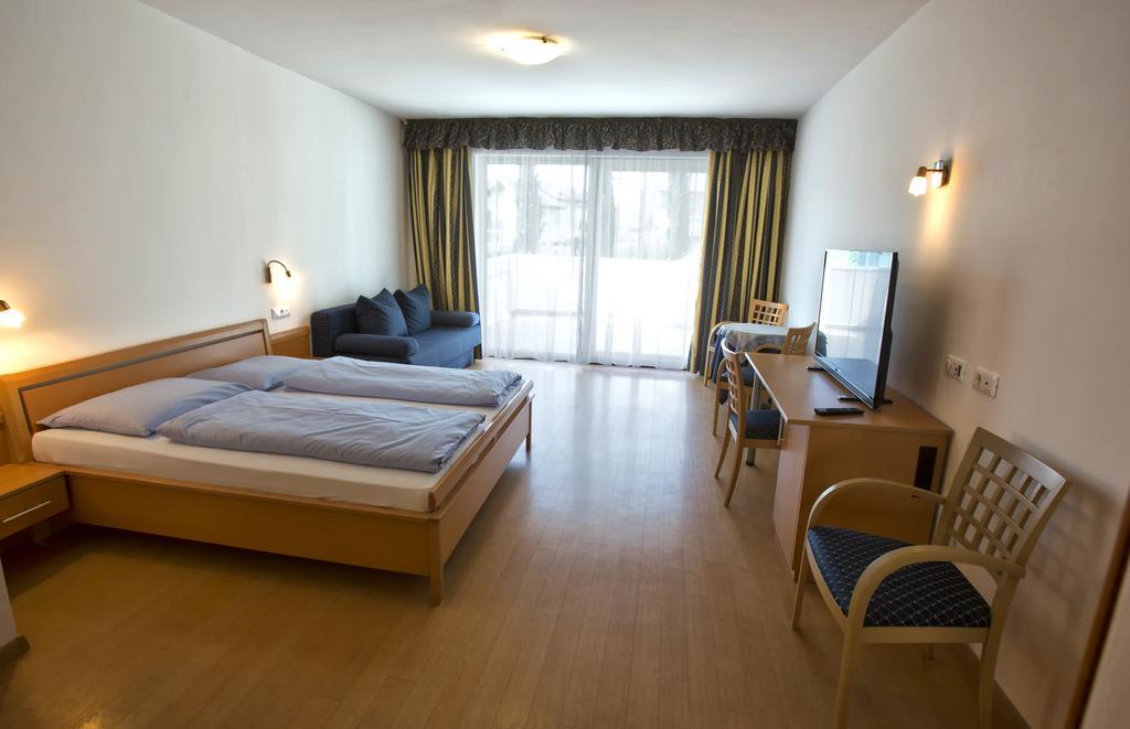 Das Kaltern Hotel Exterior photo